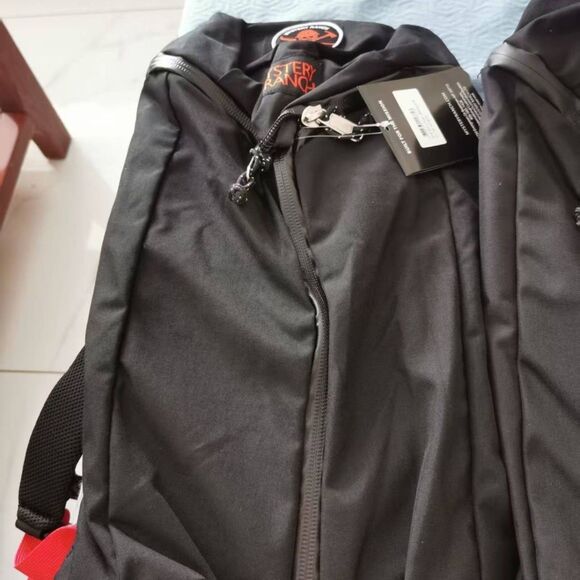 Pre-owned MYSTERY RANCH URBAN ASSAULT 21L Black Backpack - Picture 7 of 7